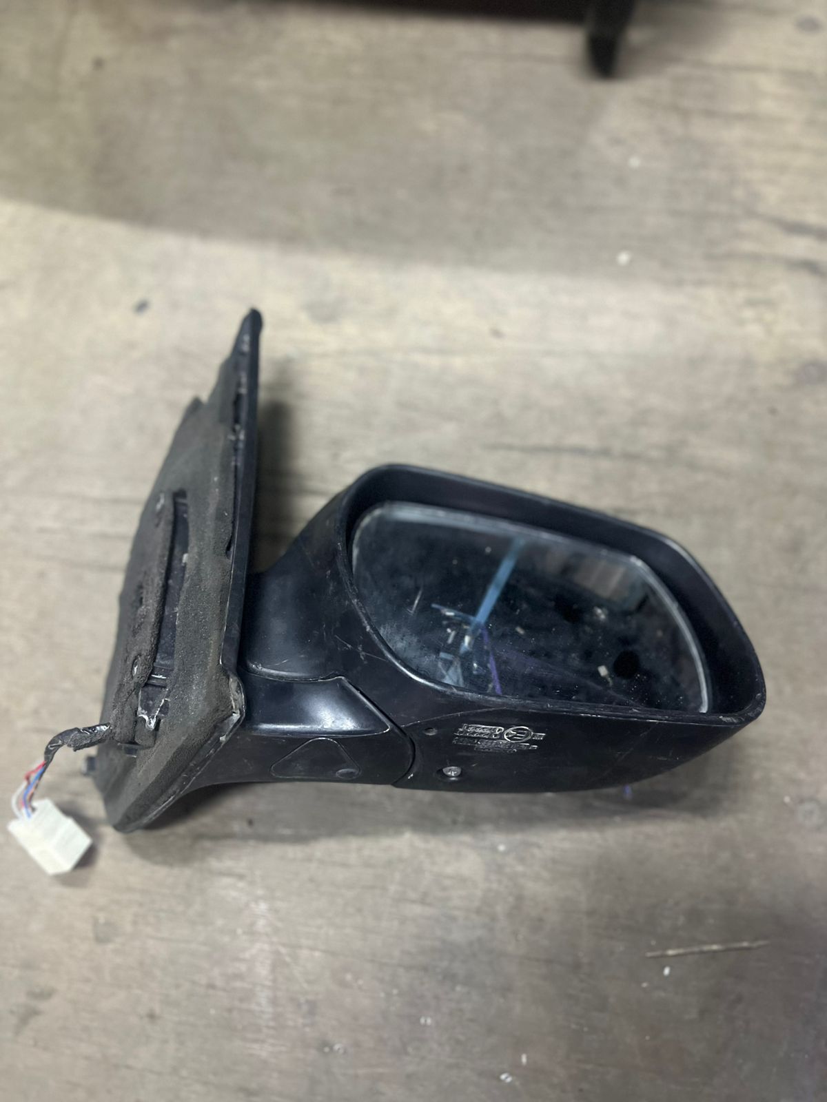 ToyotaFielder side mirror