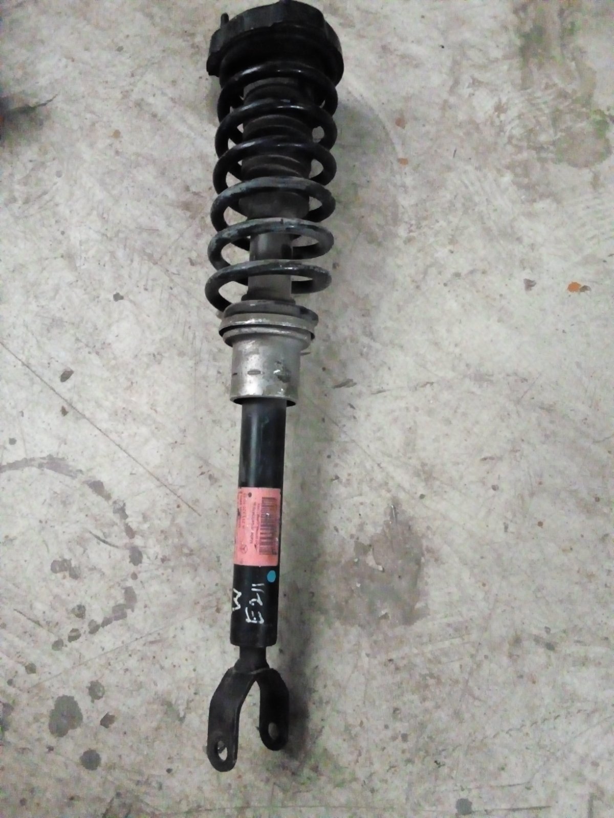 Mercedes-Benz E-class Front Complete Shock Absorber Strut Assembly