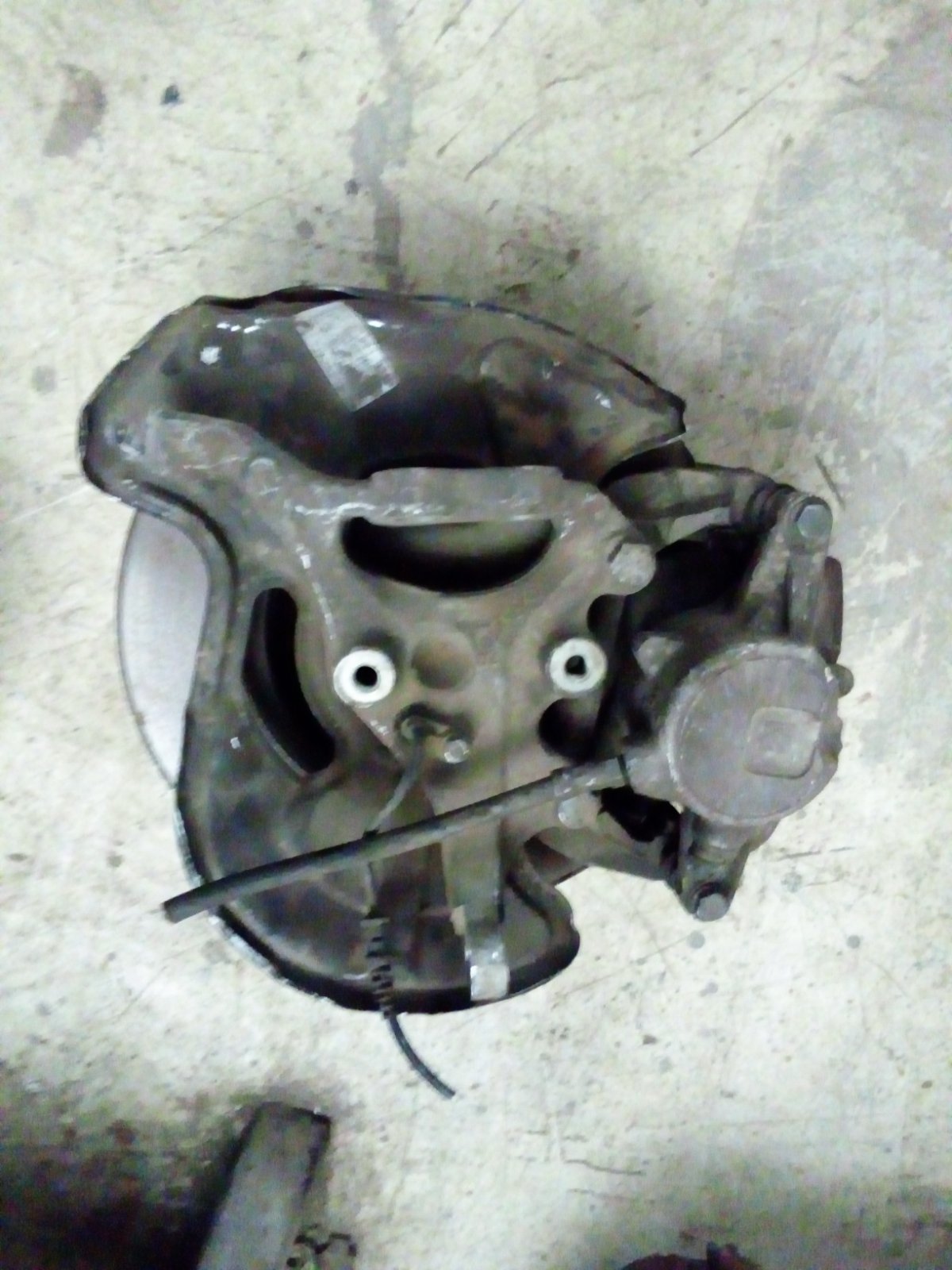 Toyota Steering Knuckle with Brake Caliper and Dust Shield