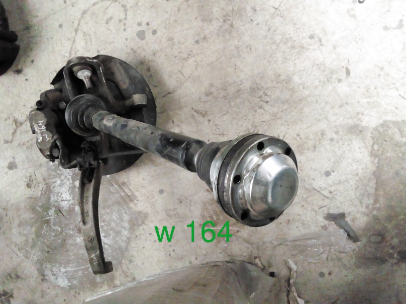 Mercedes Benz W164 Front Steering Knuckle and CV Axle Assembly