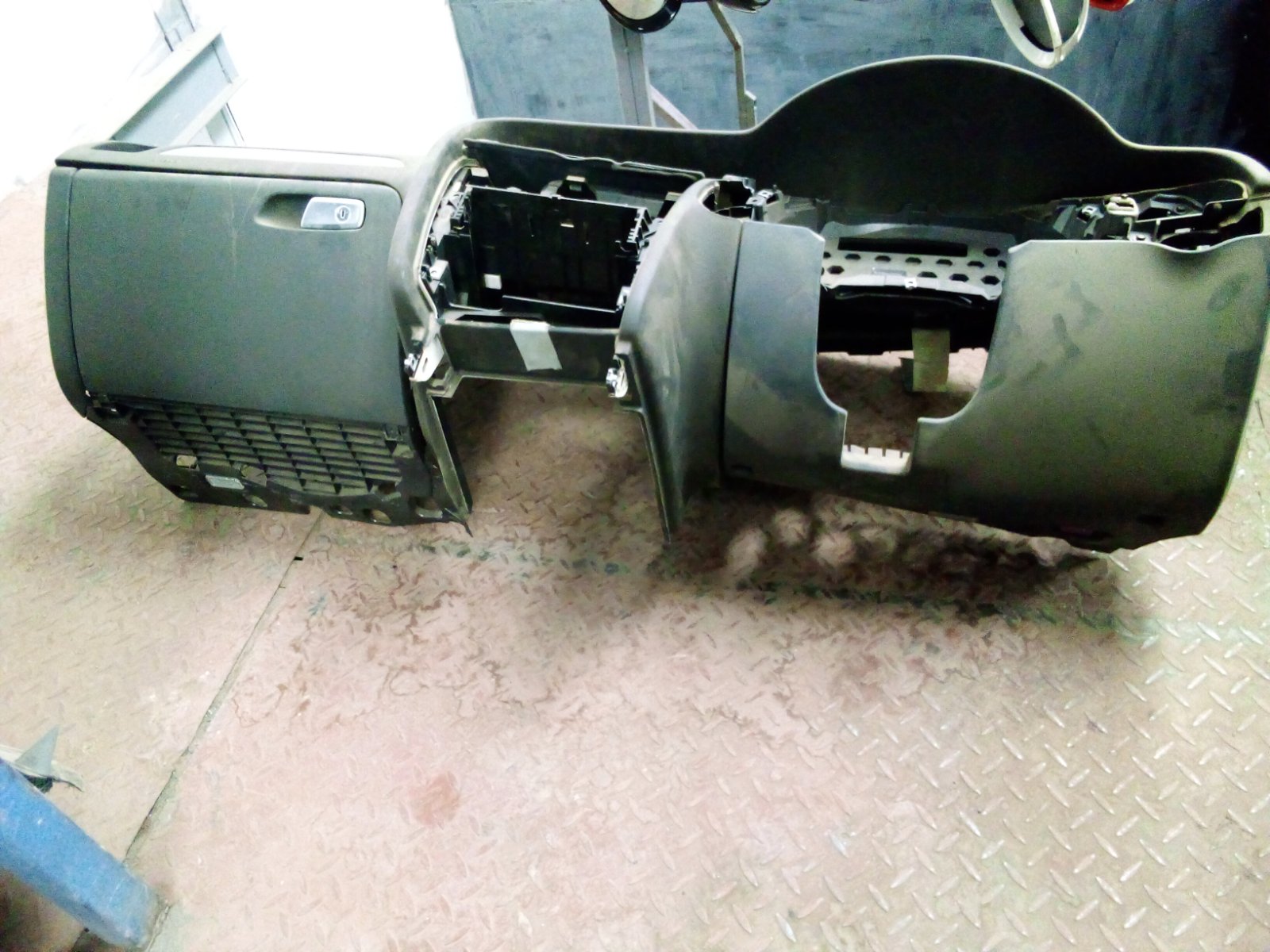Volkswagen Dashboard Assembly