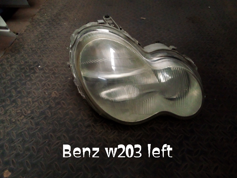 Mercedes-Benz C-class W203 Front Headlight Assembly Left