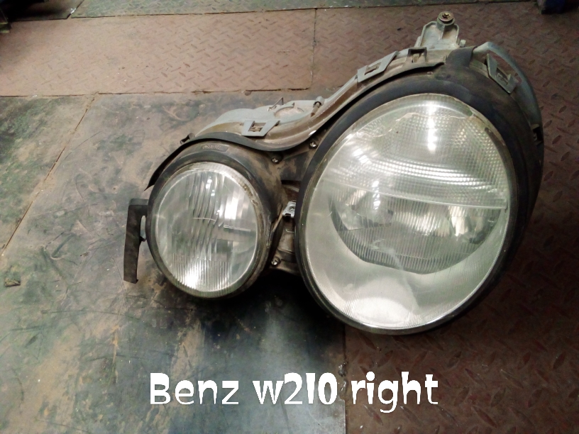 Mercedes Benz W210 Right Headlight