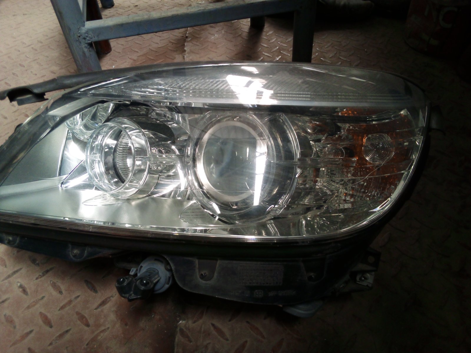 BMW X5 E70 Front Headlight Assembly