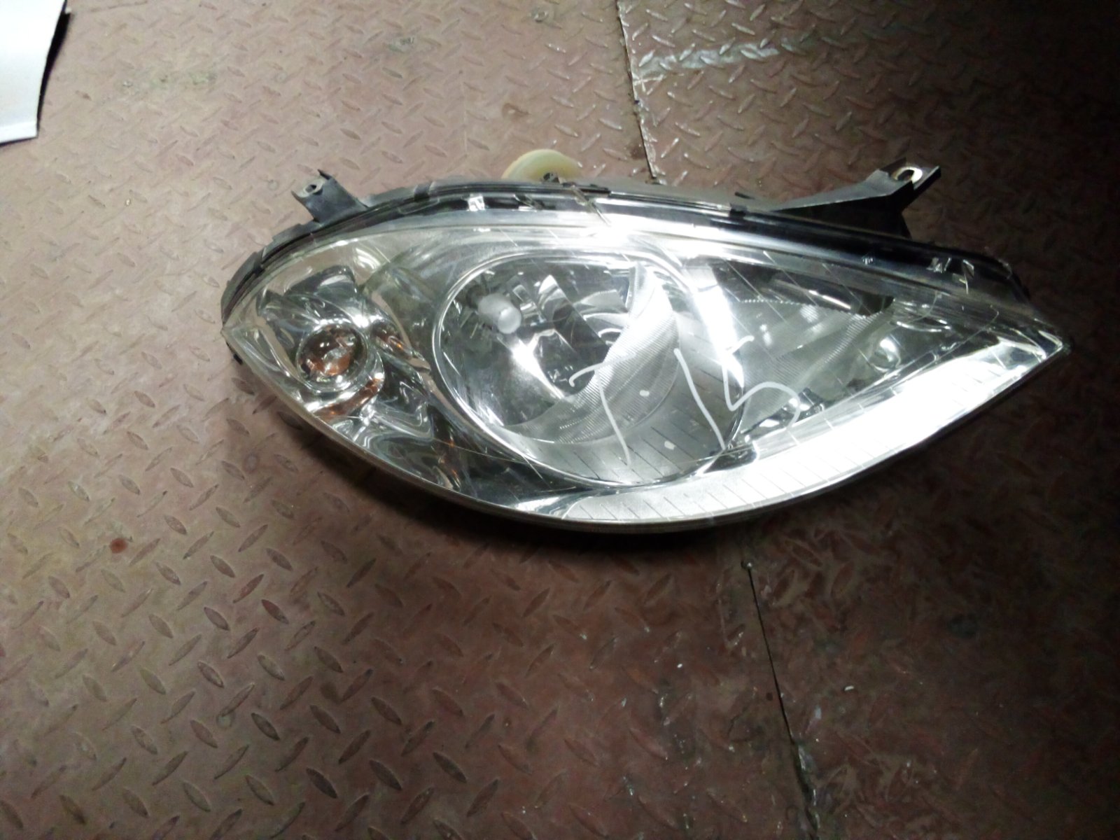 Ford Focus Front Headlight Assembly
