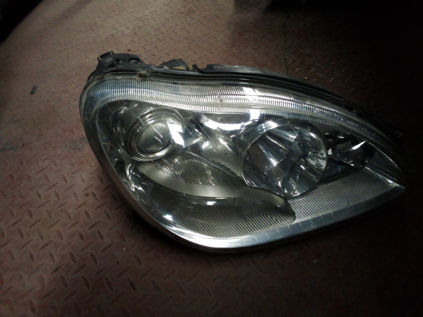 Volkswagen Golf Front Headlight Assembly