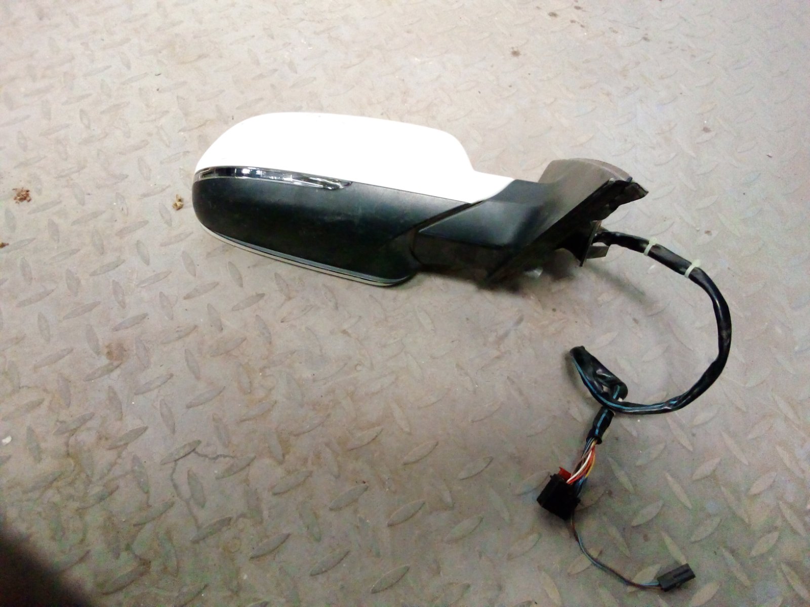 Toyota Mark X 130 Series Power Folding Side Mirror with Indicator