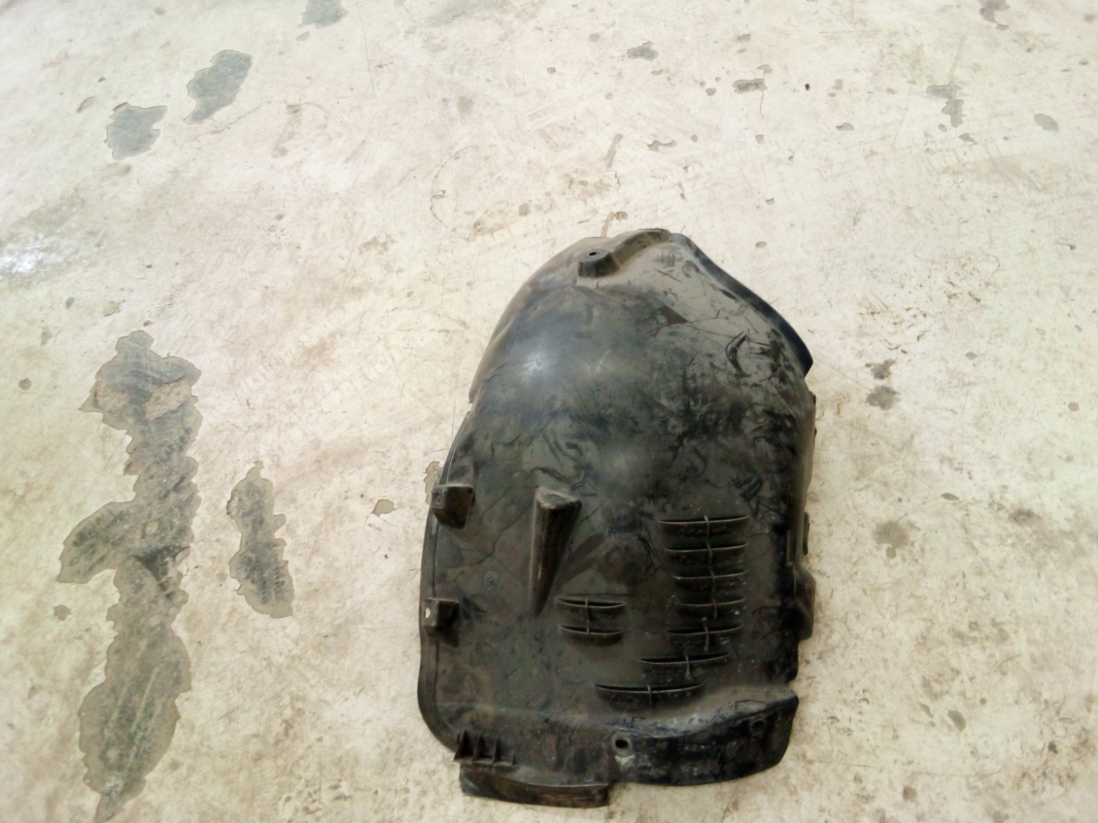 Toyota Front Wheel Arch Liner (Mudguard)