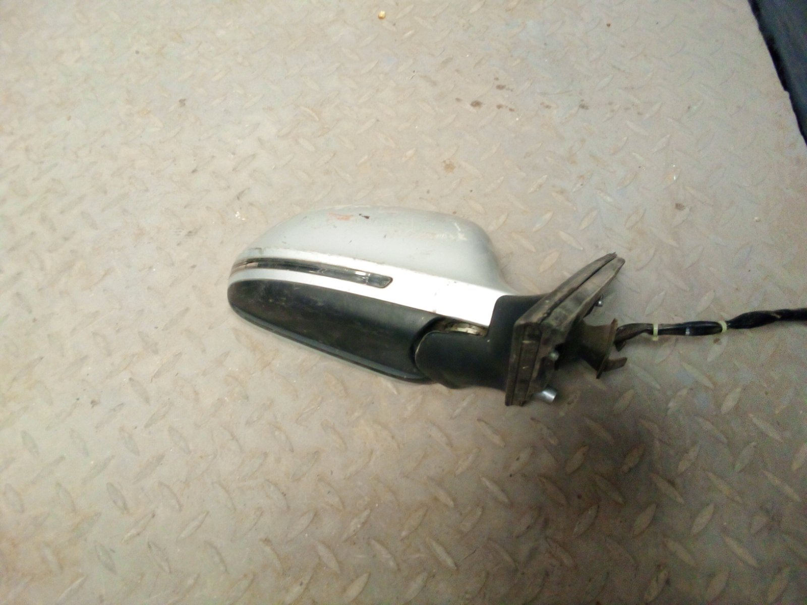 Mercedes Benz C-Class W204 Side Mirror Assembly