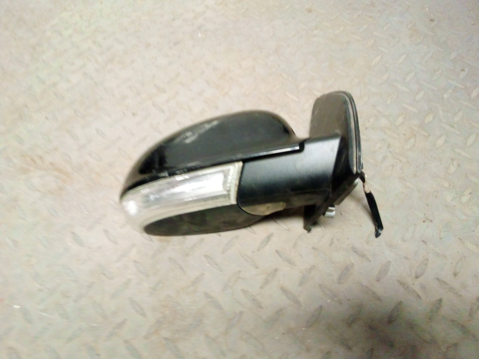 Toyota Side Mirror Assembly with Integrated Indicator Light