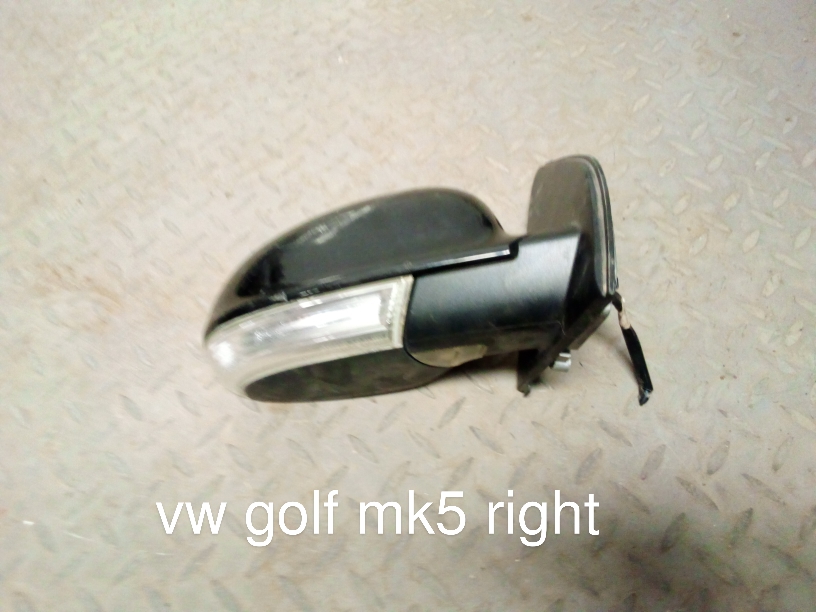 Volkswagen Golf MK5 Right Side Door Mirror with Indicator