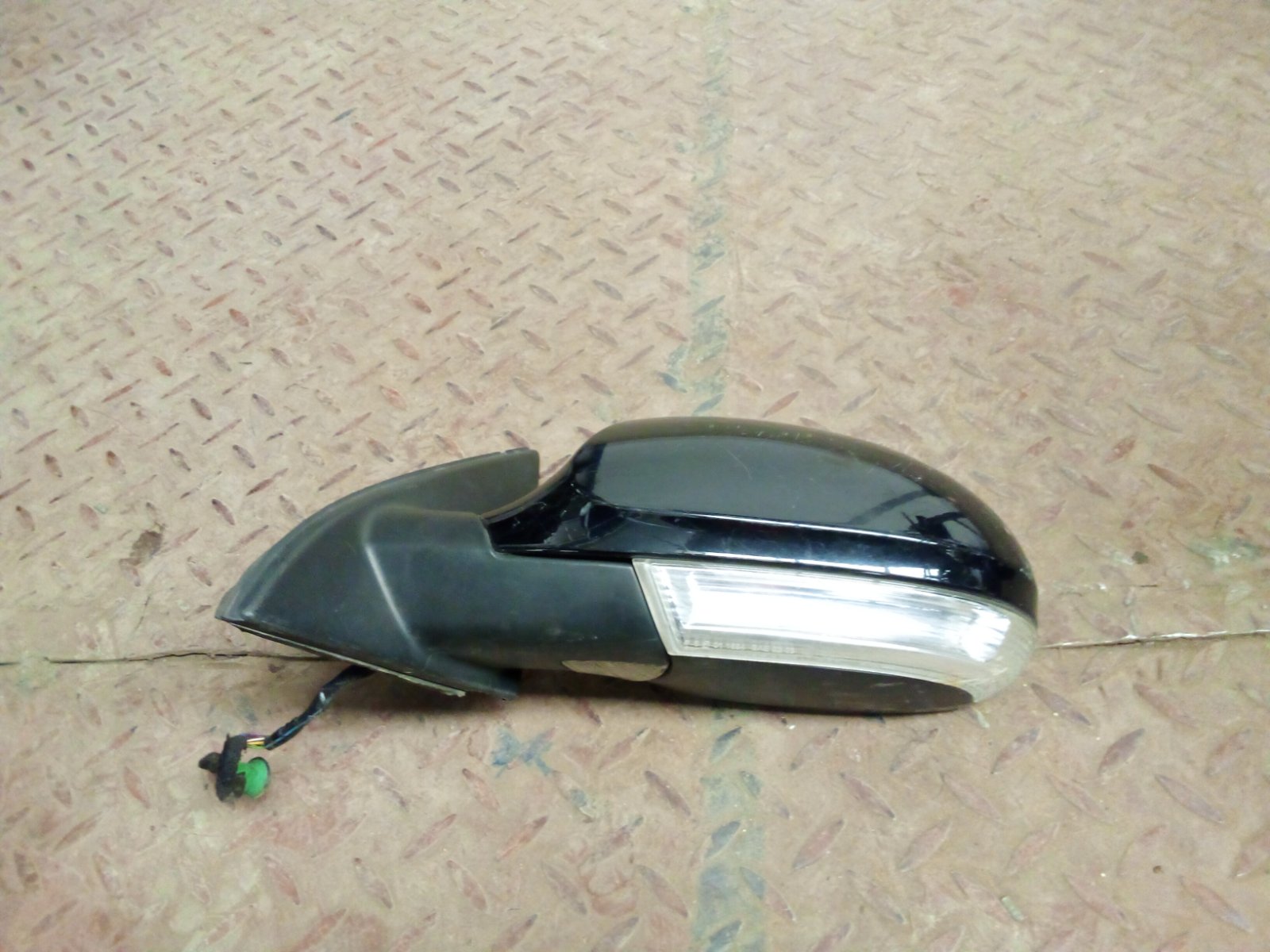 Mercedes Benz C-Class W204 Side Mirror Assembly with Indicator