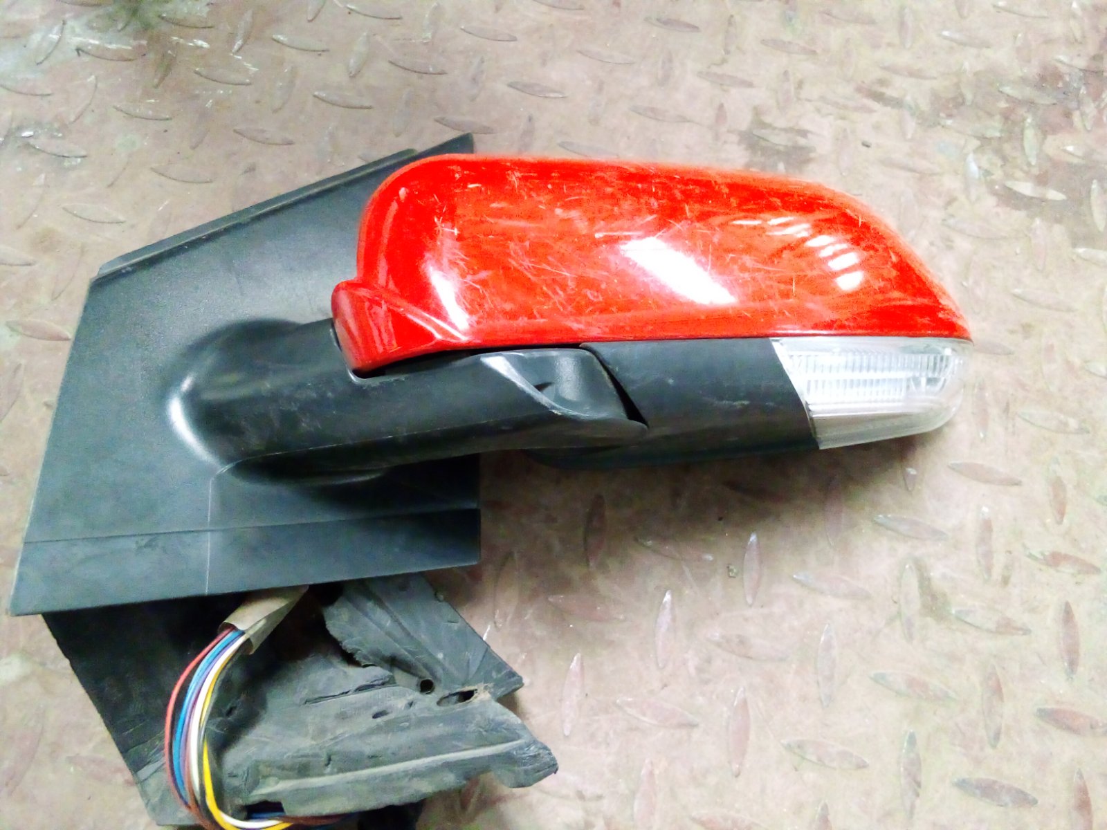 Toyota Vitz/Yaris Side Mirror with Integrated Indicator Light