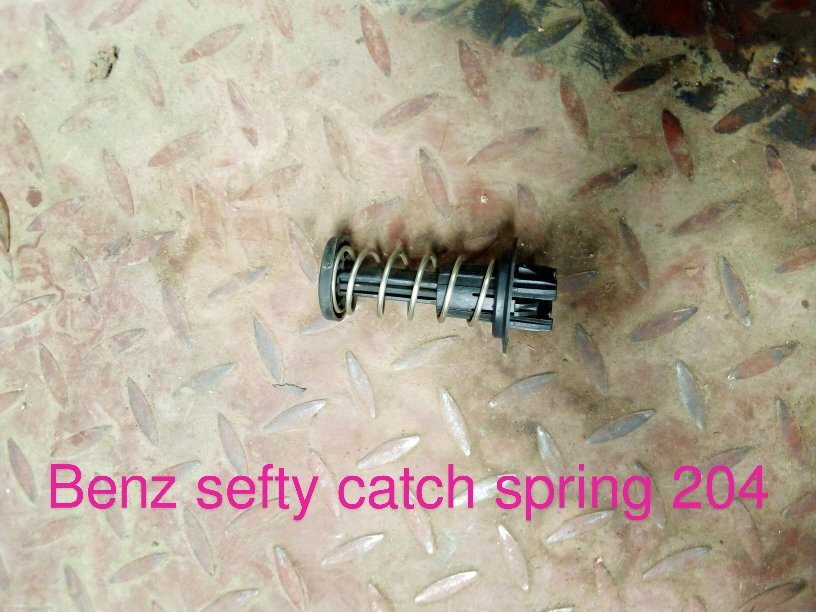 Mercedes Benz W204 C-Class Bonnet/Hood Safety Catch Spring Assembly