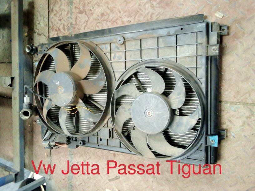 Volkswagen Jetta/Passat/Tiguan Dual Radiator Cooling Fan Assembly