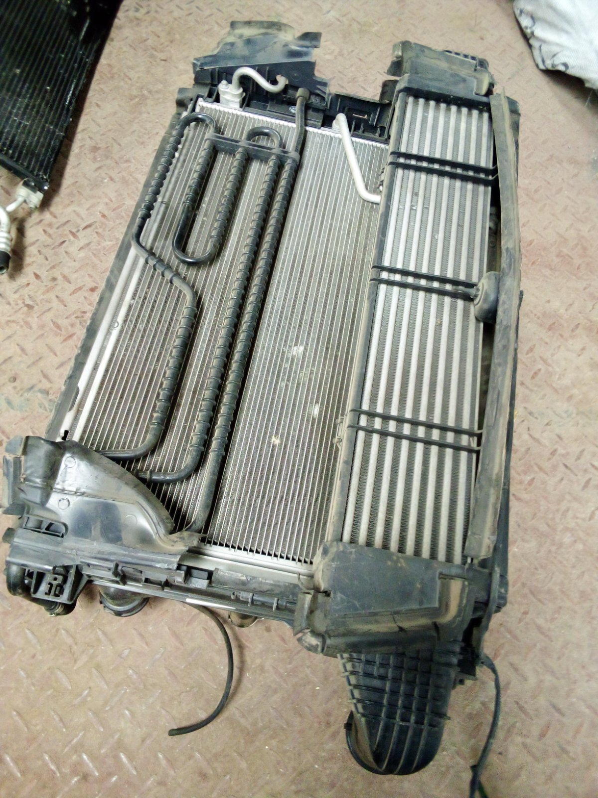 Toyota Hilux/Fortuner 1GD/2GD Intercooler and AC Condenser Assembly