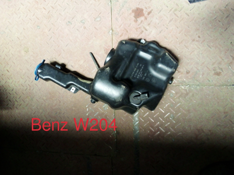 Mercedes Benz W204 C-Class Windshield Washer Fluid Reservoir Tank