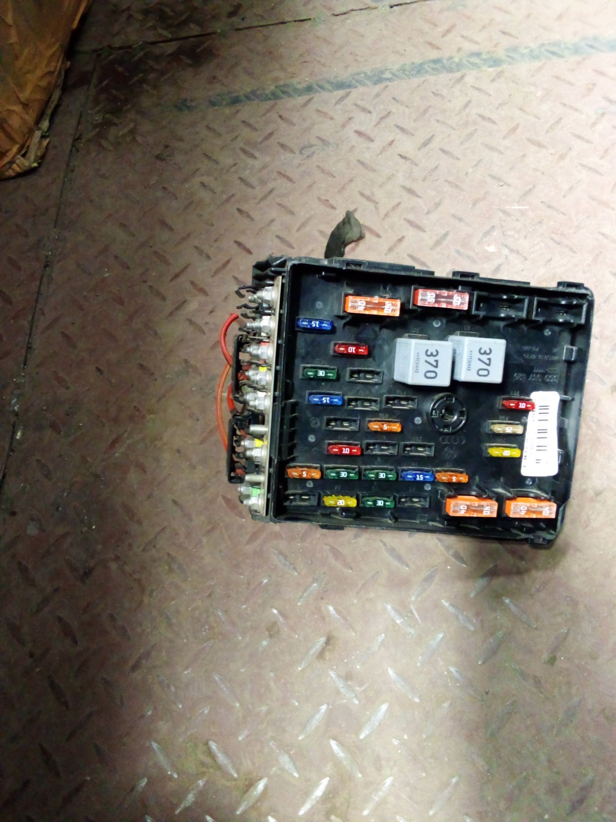 Audi/Volkswagen Fuse Box Relay Carrier Assembly