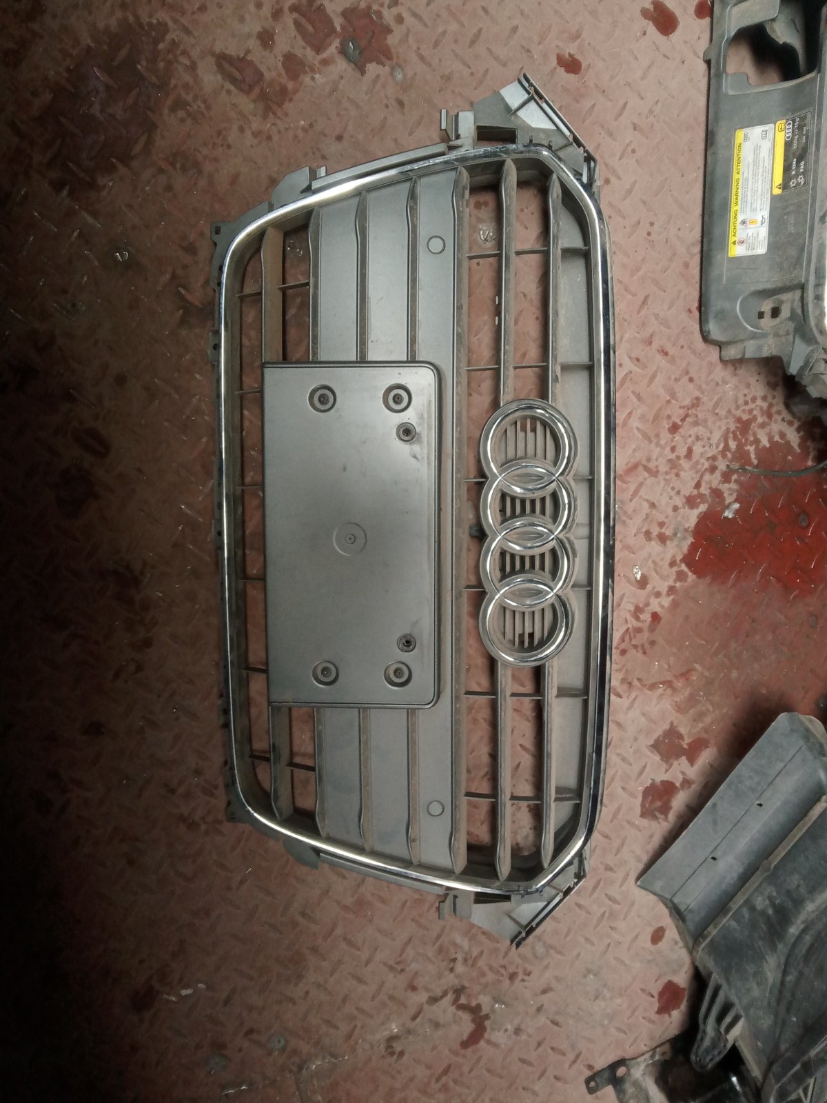 Audi Front Bumper Radiator Grille with Emblem