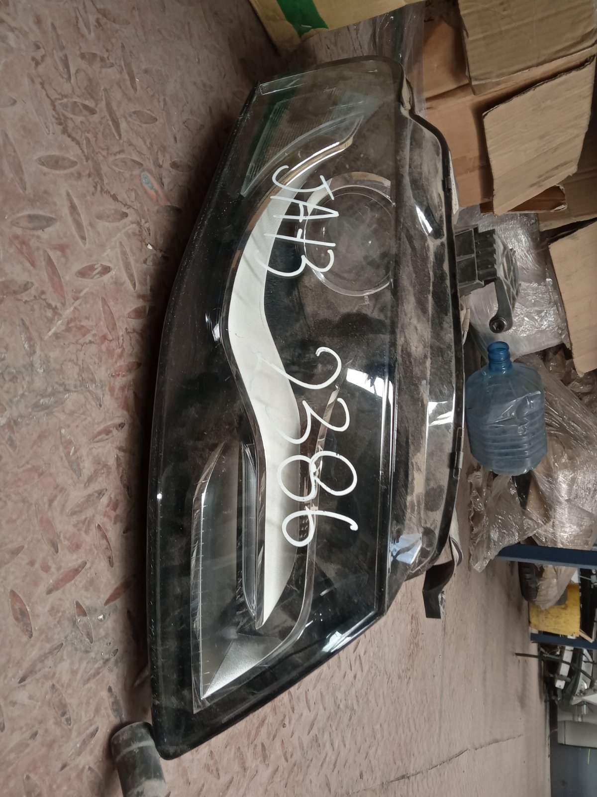 Toyota Alphard/Vellfire 30 Series Front Headlight Assembly