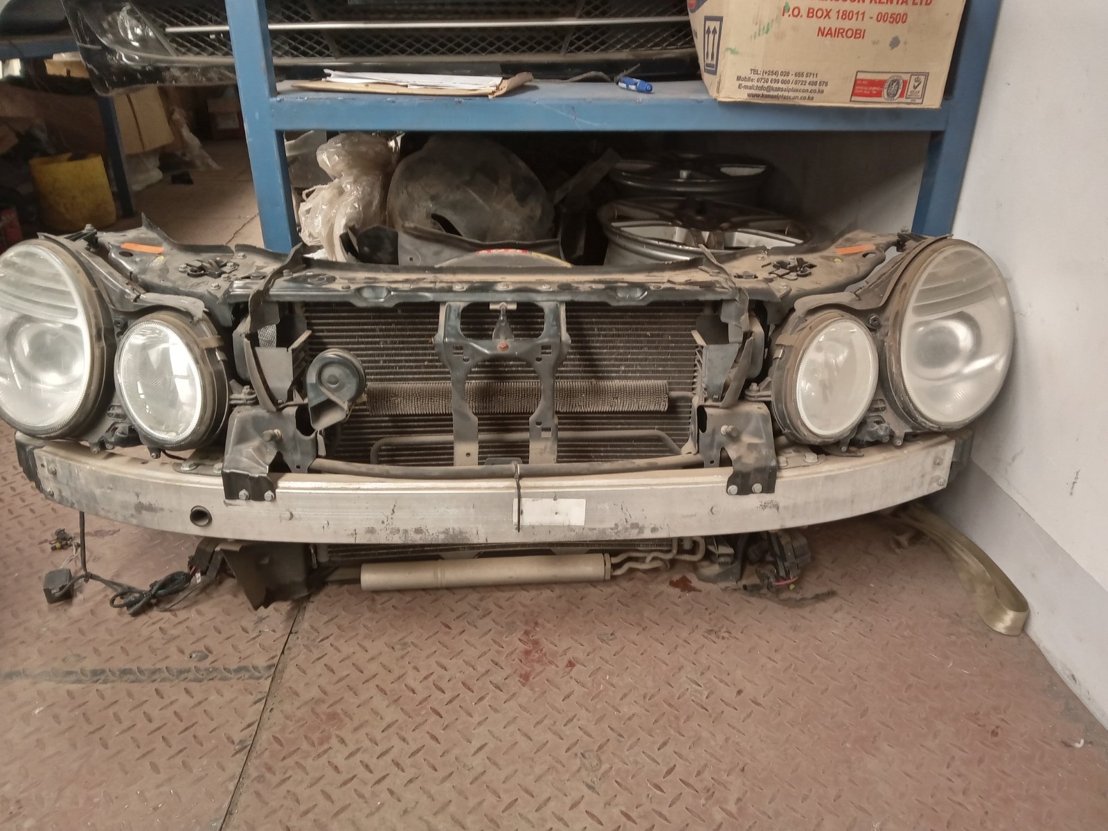 Mercedes-Benz E-class W211 Front Clip Assembly With Headlights And Bumper Reinforcement