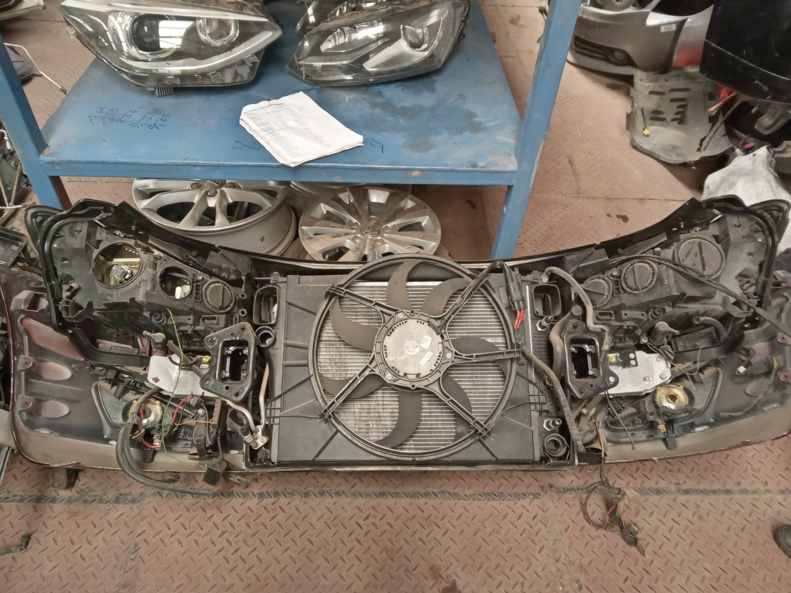 Volkswagen Golf Front Radiator Support Core Assembly With Condenser And Cooling Fan
