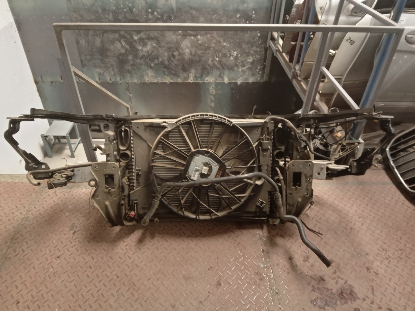 Toyota Radiator Assembly with Cooling Fan and Shroud