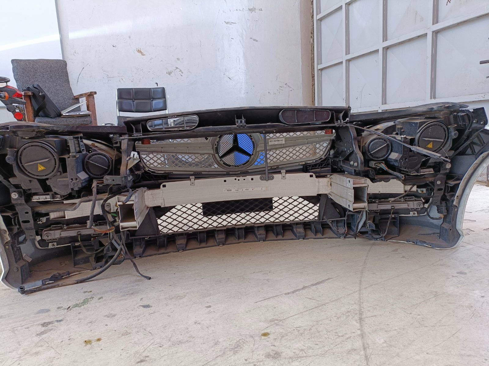 Mercedes-Benz Front Bumper Assembly With Headlamps And Grille