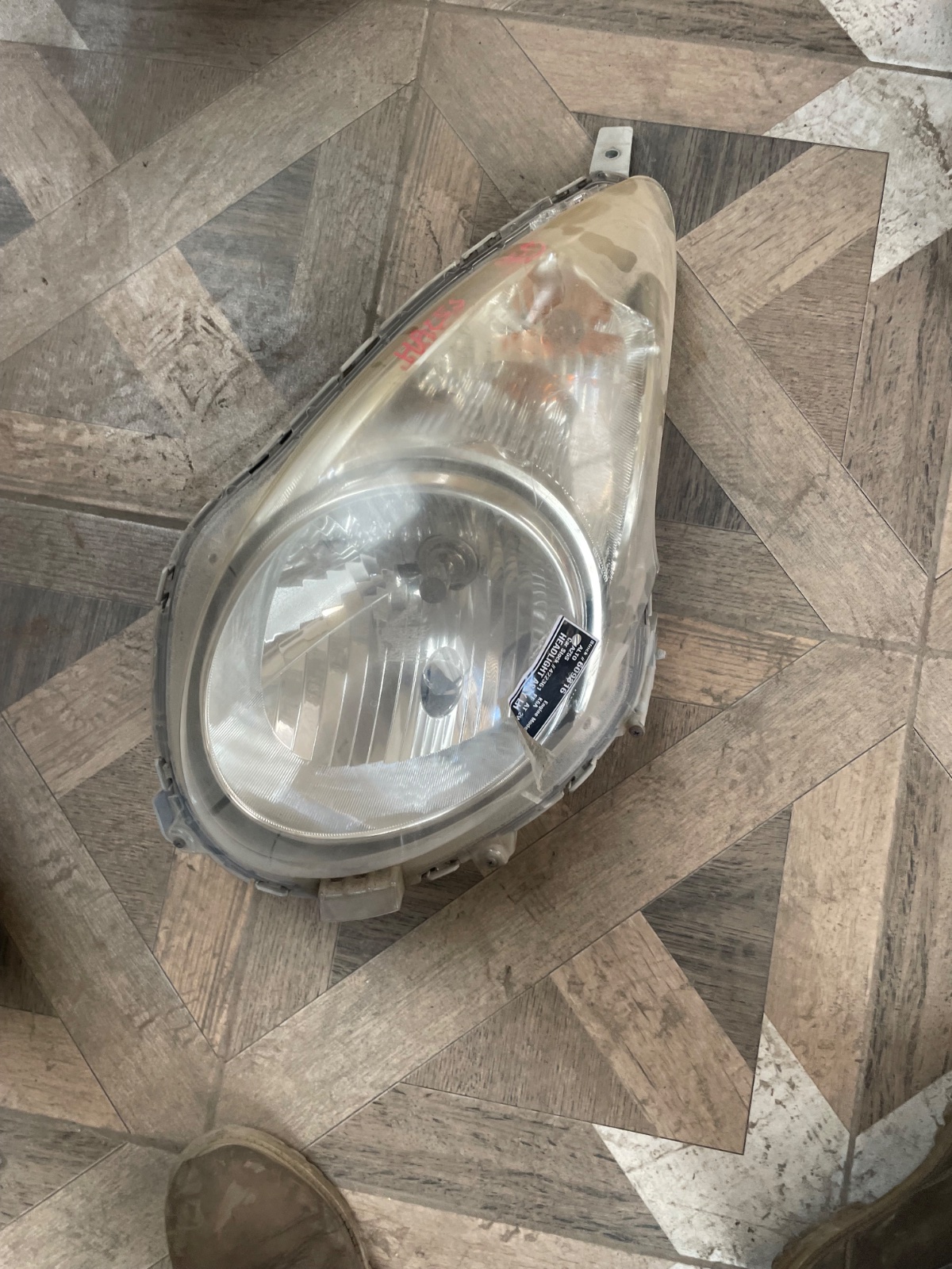 Toyota Axio NZE141 Front Headlight Assembly