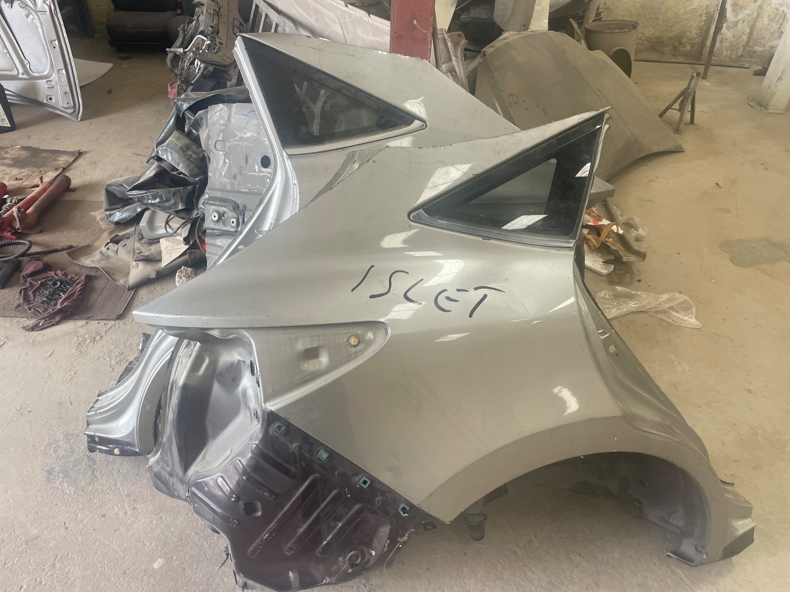Lexus IS 250 Rear Quarter Panel
