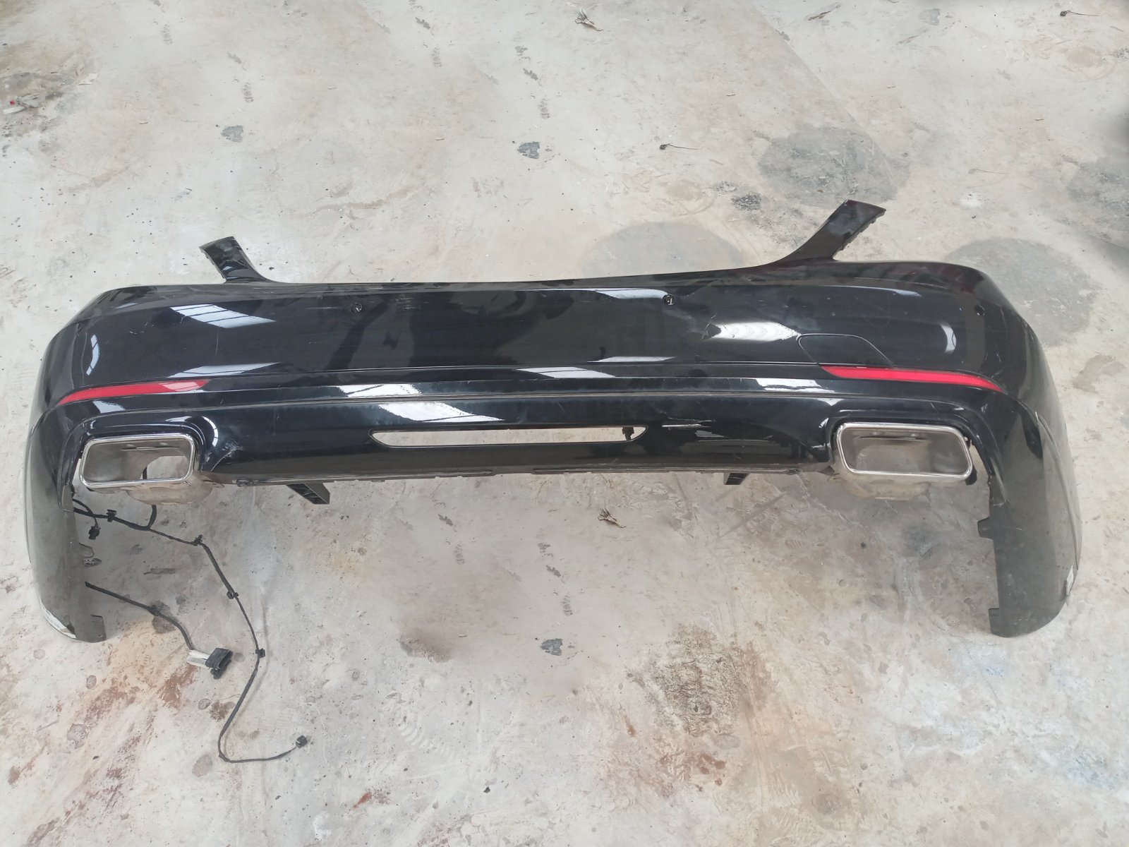 Mercedes Benz Rear Bumper with Exhaust Tips