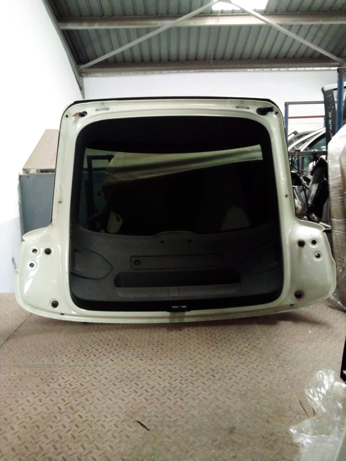 Mini Cooper R56 Rear Tailgate Assembly