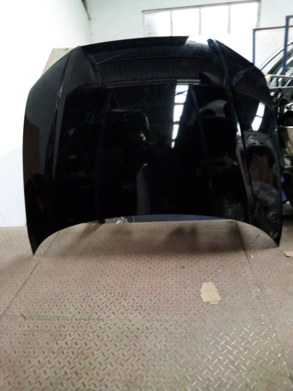 Ex Japan Black Vehicle Bonnet / Hood