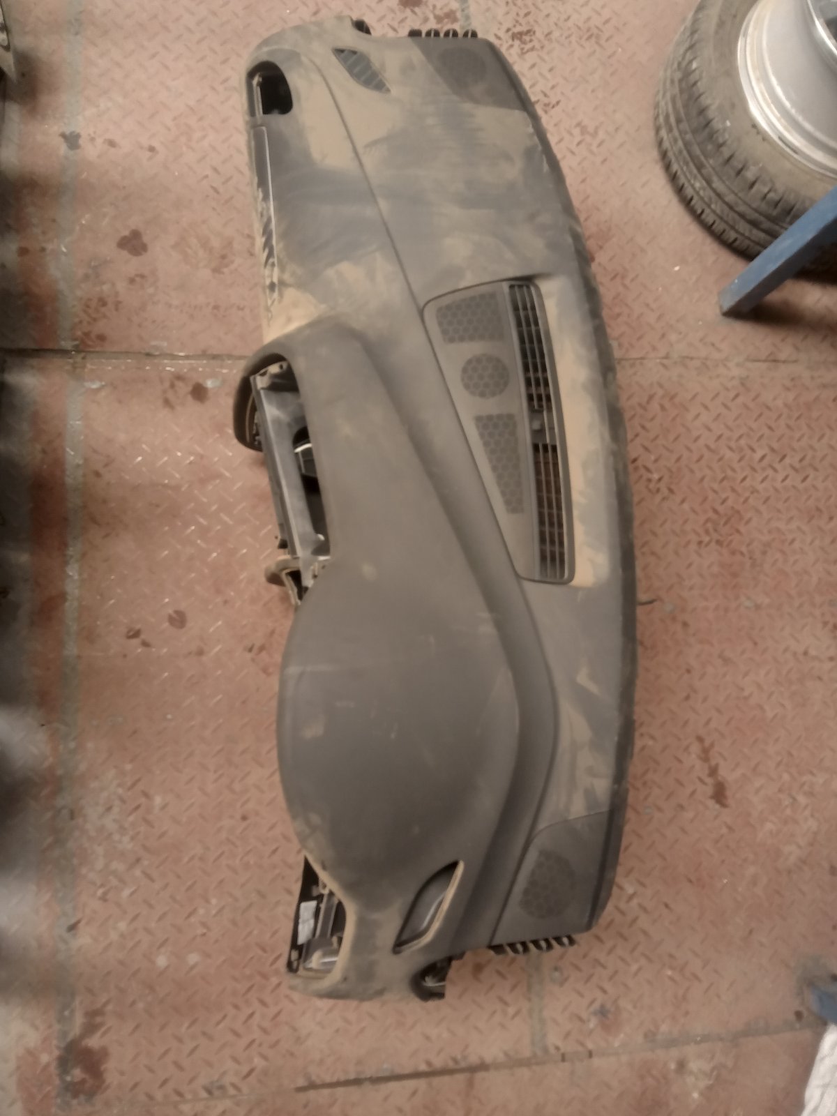 Vehicle Dashboard Assembly