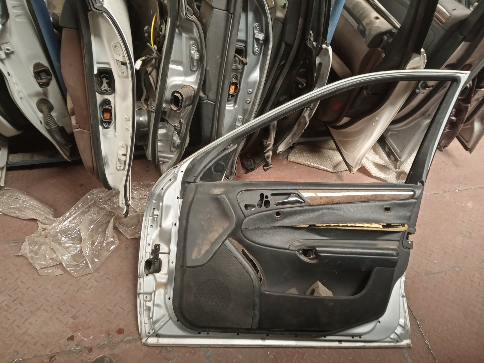 Mercedes-Benz W203 C-class Complete Rear Right Door Assembly