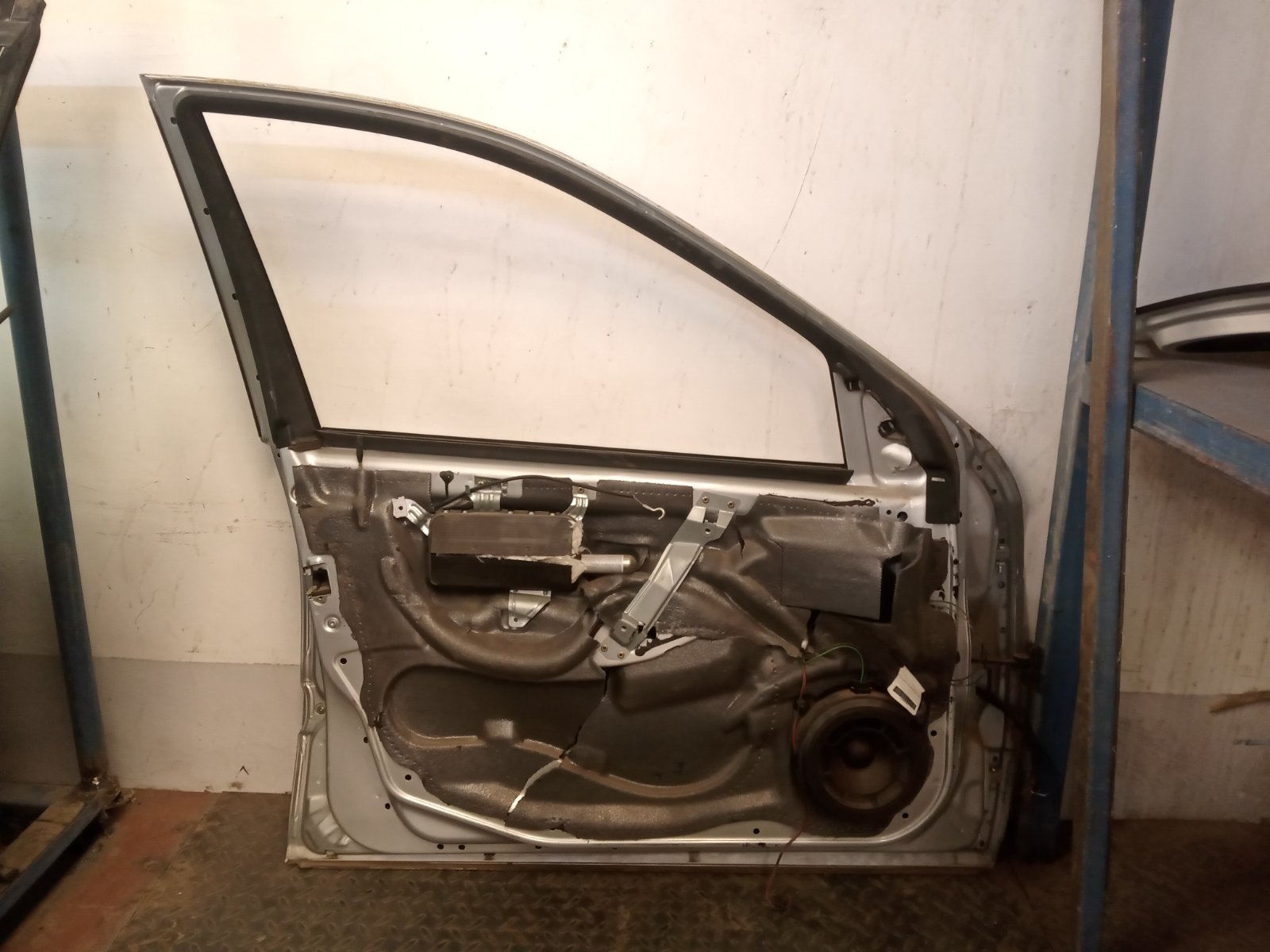 Complete Car Front Door Shell with Internal Mechanisms