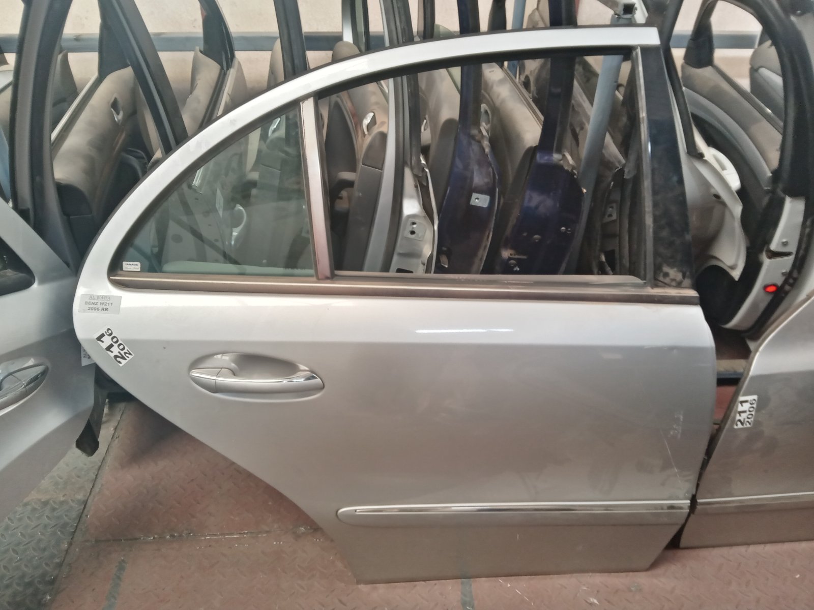 Benz W211 2006 Rr