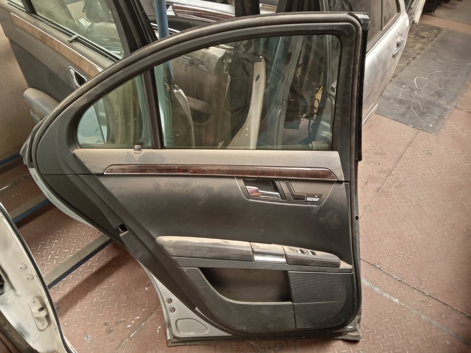 Mercedes Benz W212 Rear Complete Door Assembly