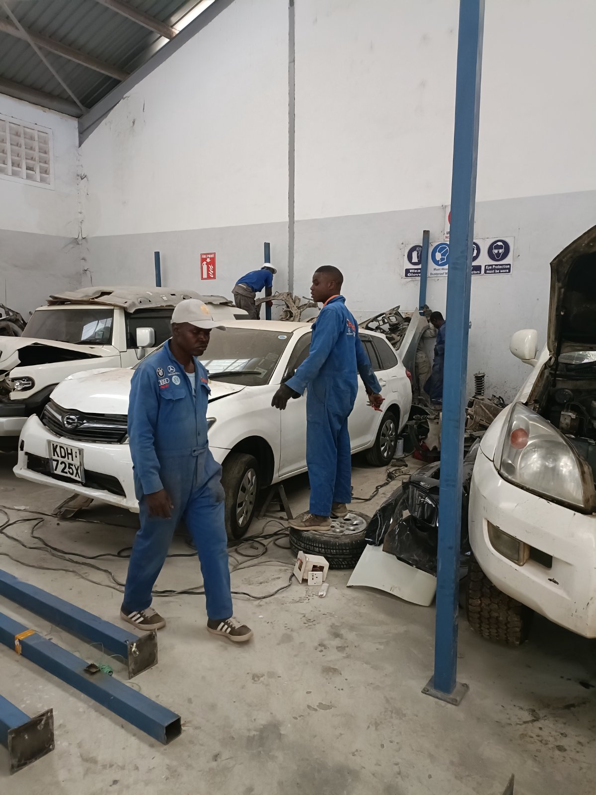 Automotive Garage Repair Service