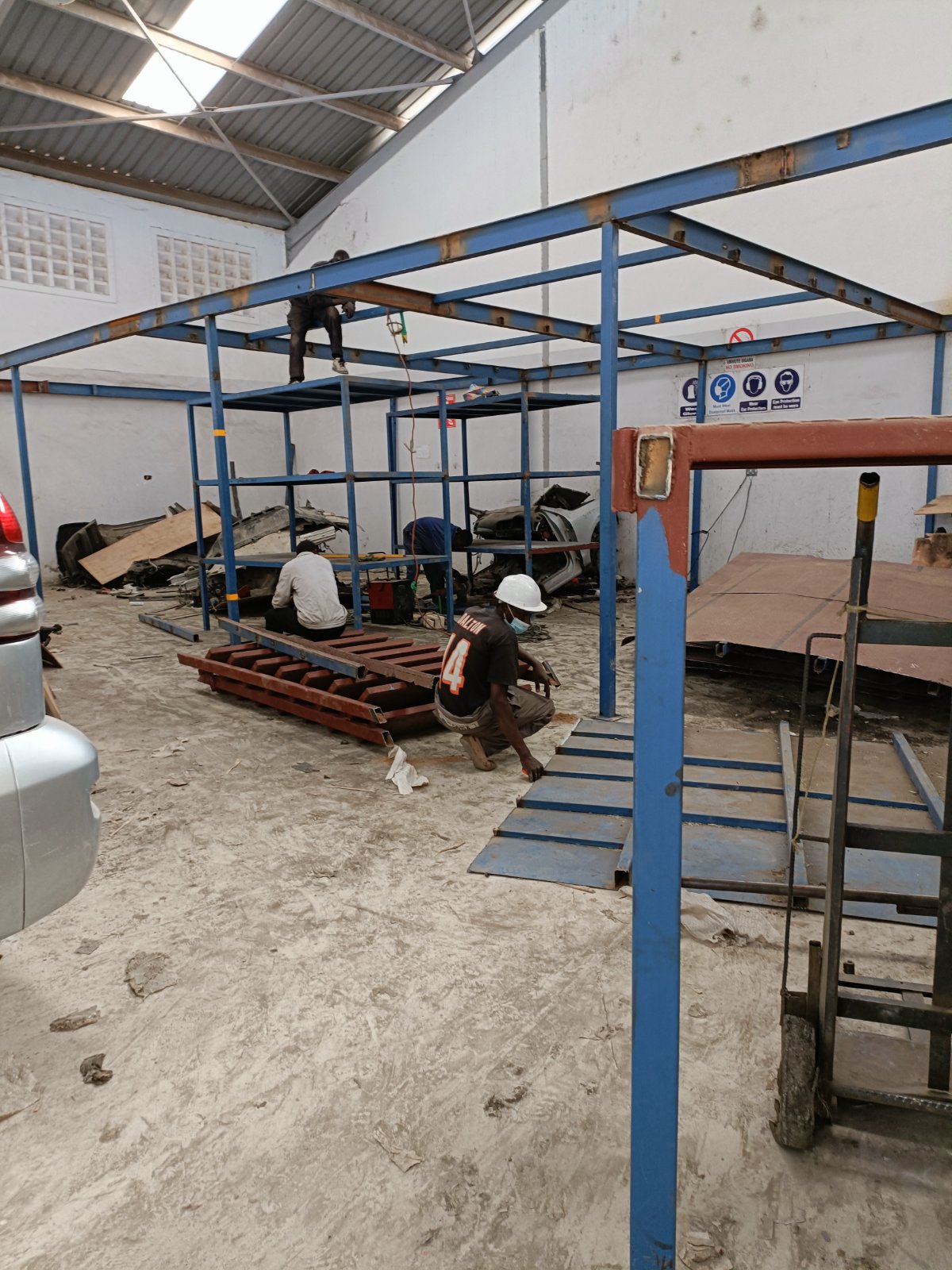 Industrial Garage Metal Racking and Storage Frame