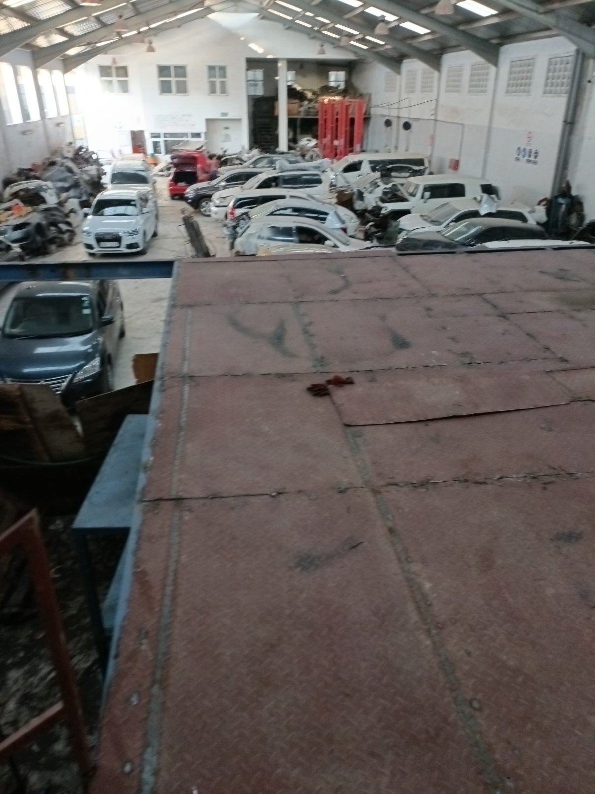 Automotive Spare Parts Warehouse Yard Storage