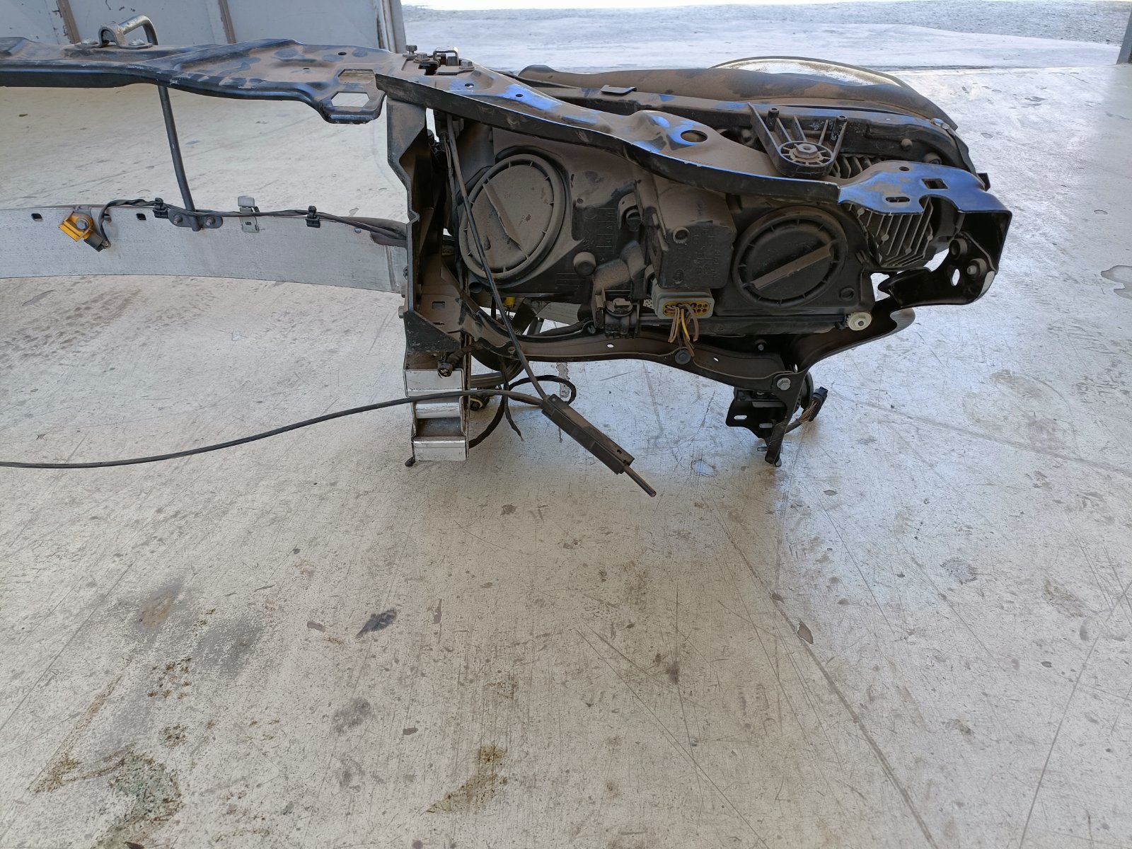 Toyota Front Radiator Support and Headlight Assembly