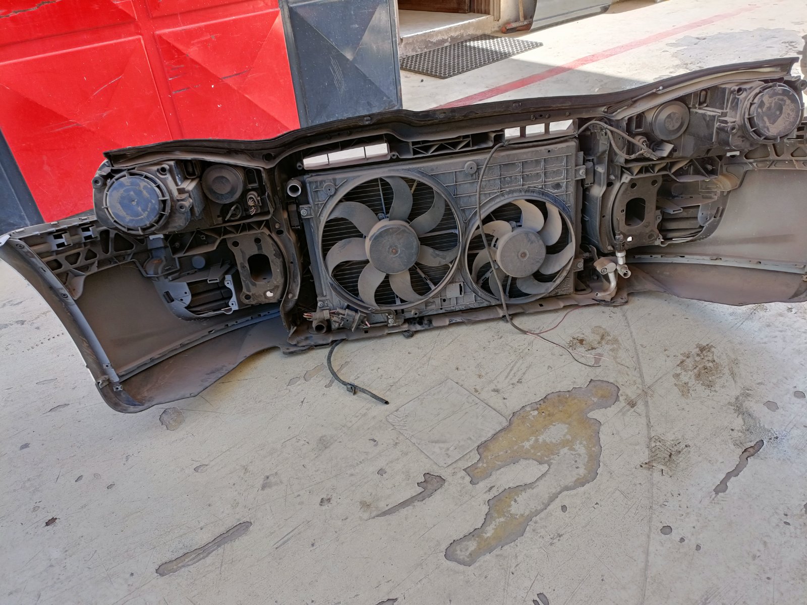 Volkswagen Golf Mk7 Front Core Support And Radiator Fan Assembly