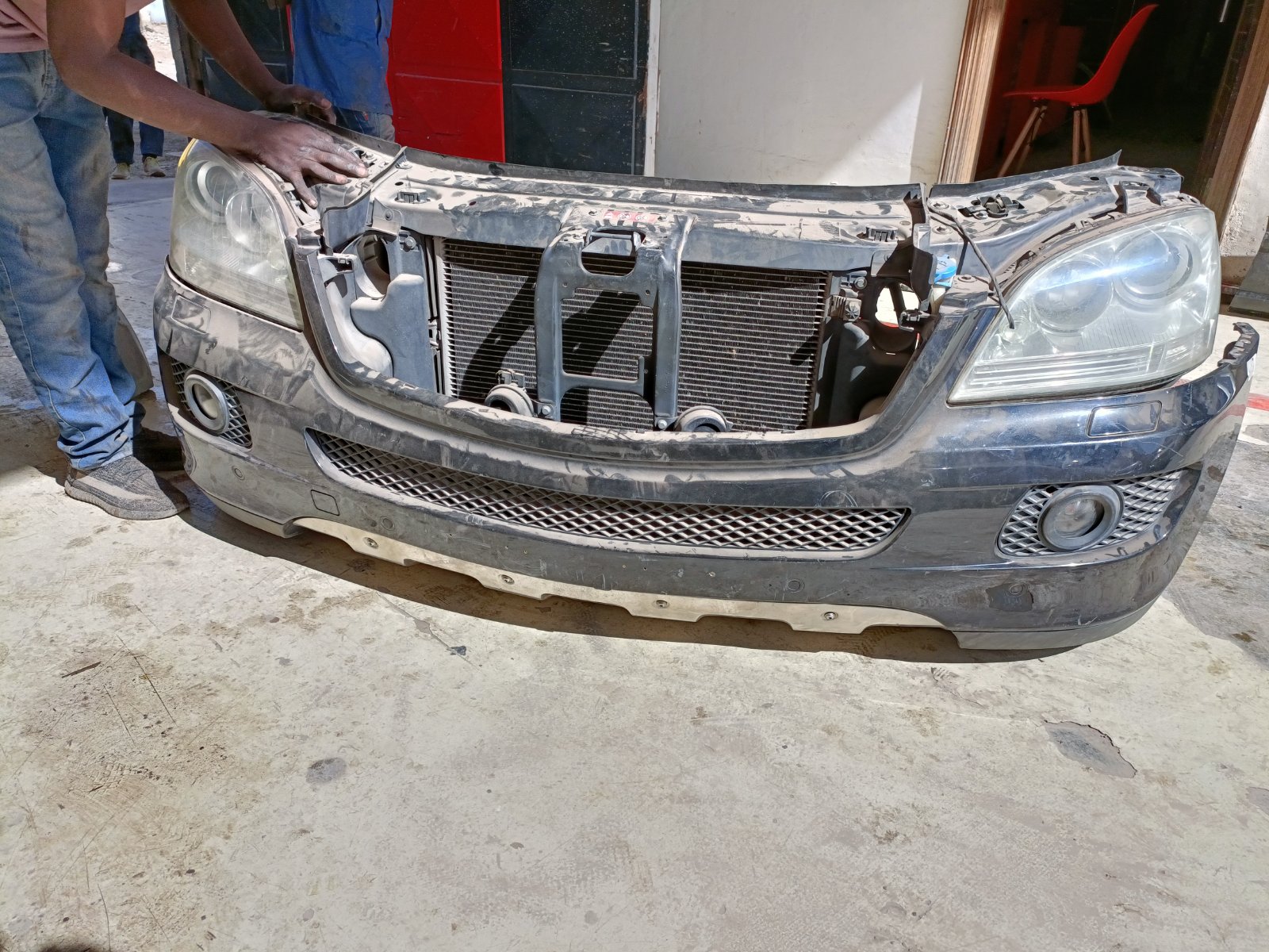 Mercedes Benz ML-Class Front Bumper Assembly with Headlights and Grille