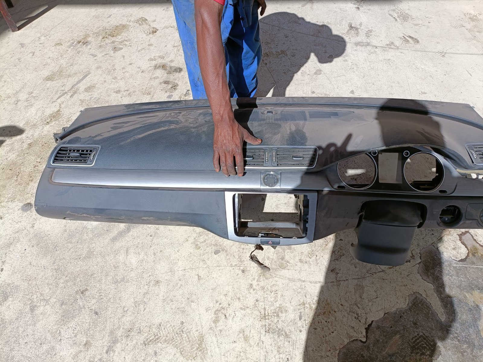 Volkswagen Passat B7 Complete Dashboard Assembly