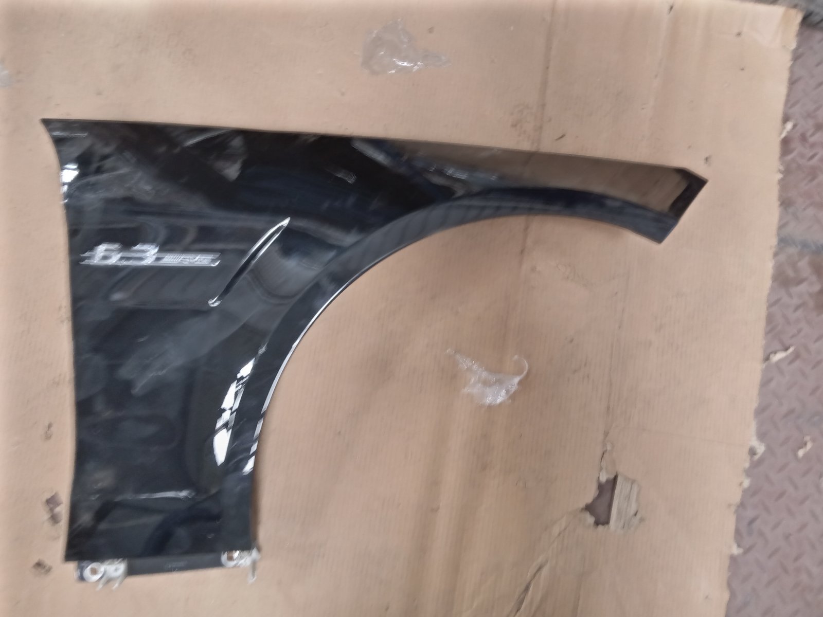Mercedes Benz AMG 6.3 Front Fender