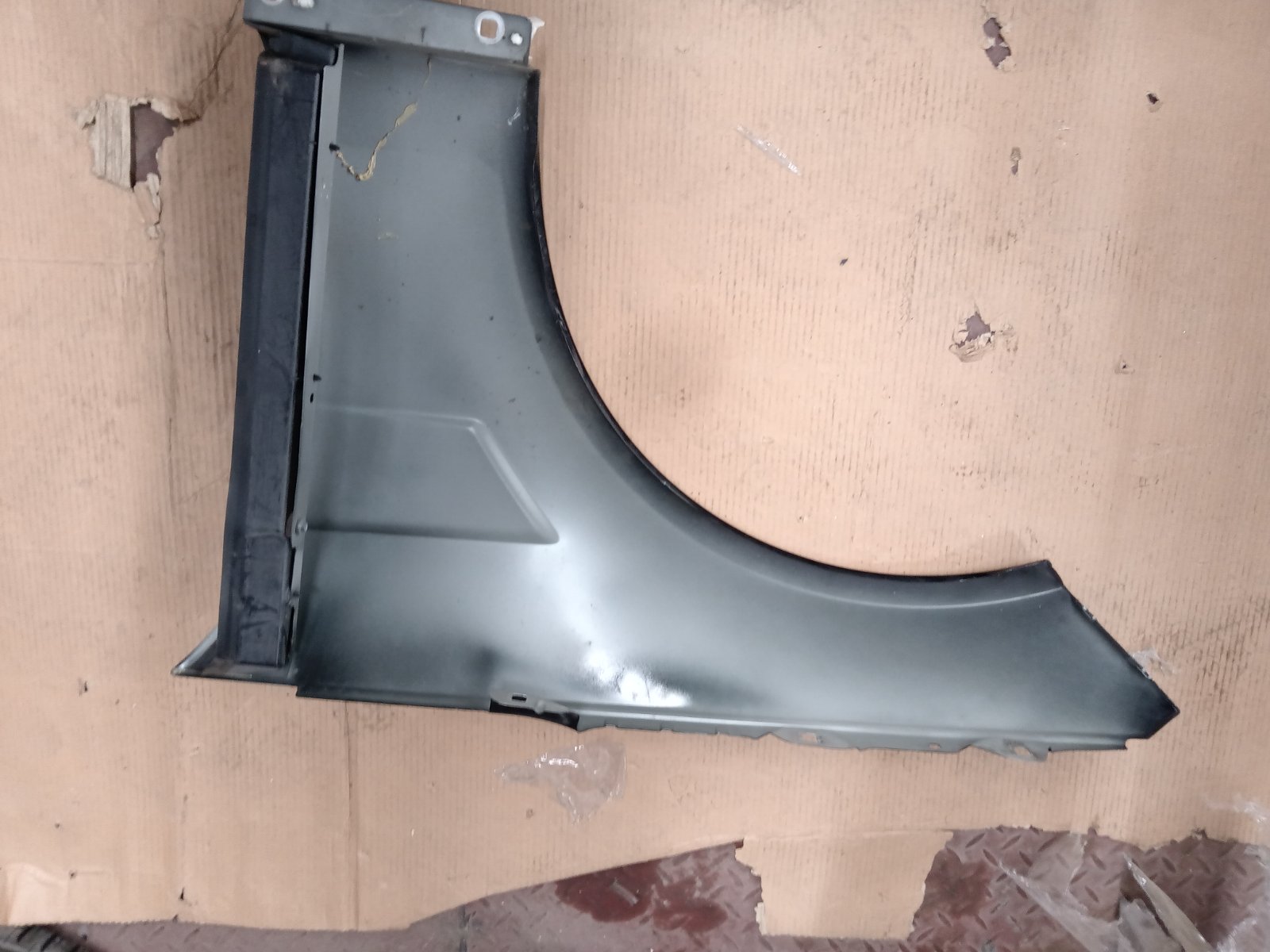 Toyota Front Bumper Cover & Grille Assembly