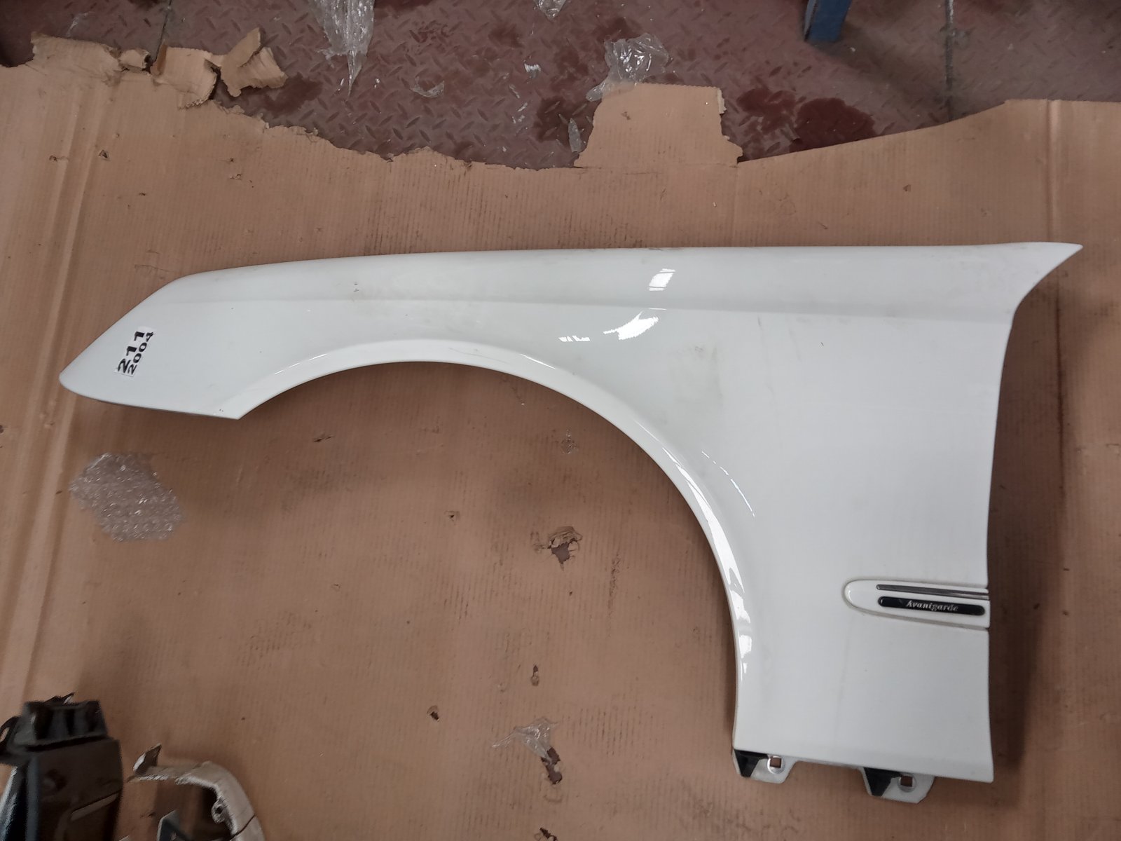 Mercedes Benz W211 [3] Right