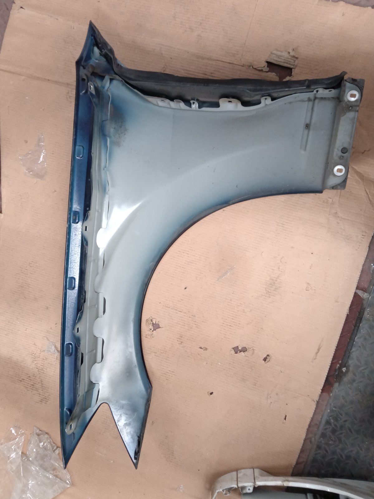 Mercedes-Benz W221 Front Fender Left